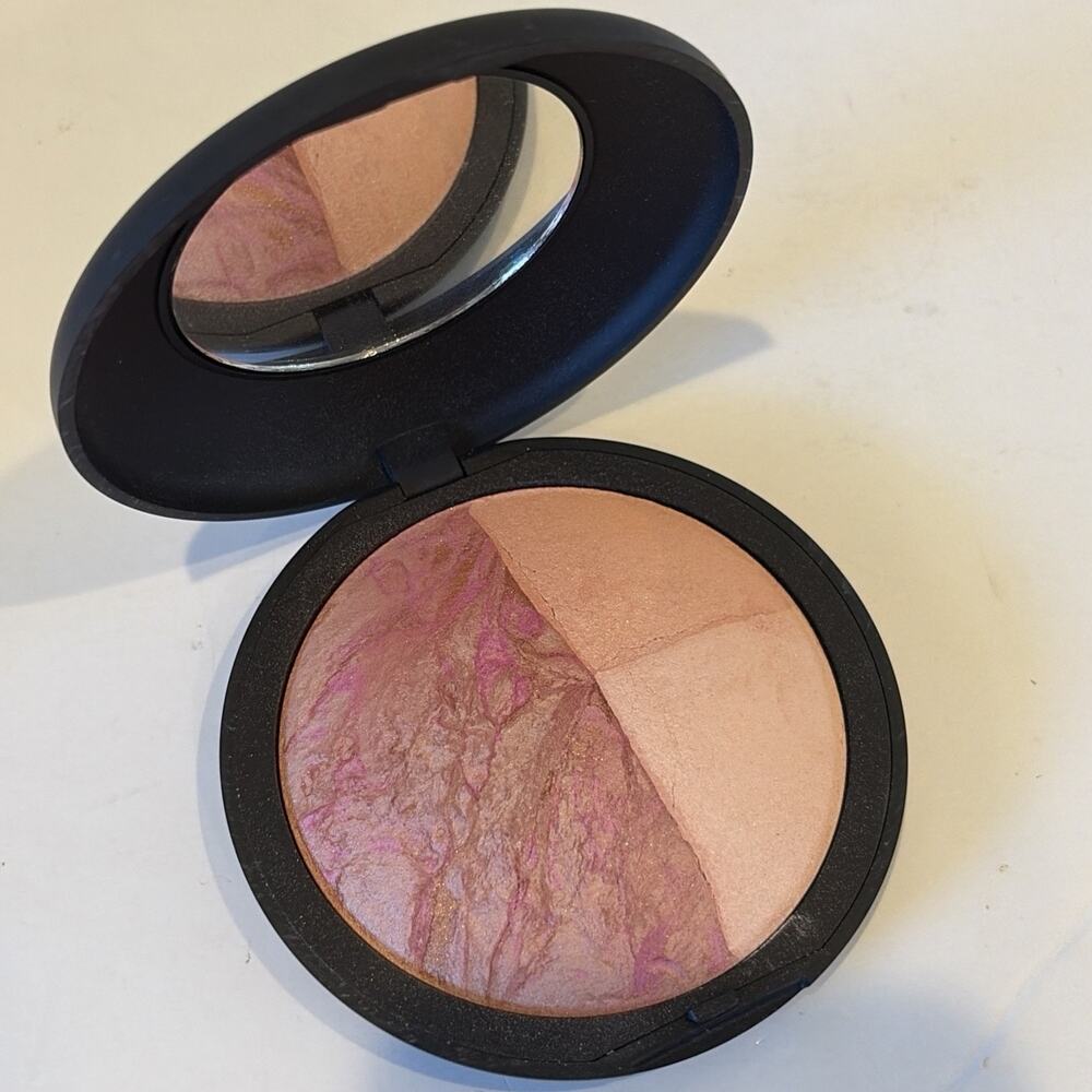 LAURA GELLER HIGHLIGHT BLUSH .71 OZ *READ